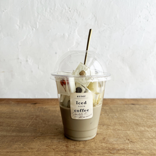 errer drink iced coffee milk &biskets